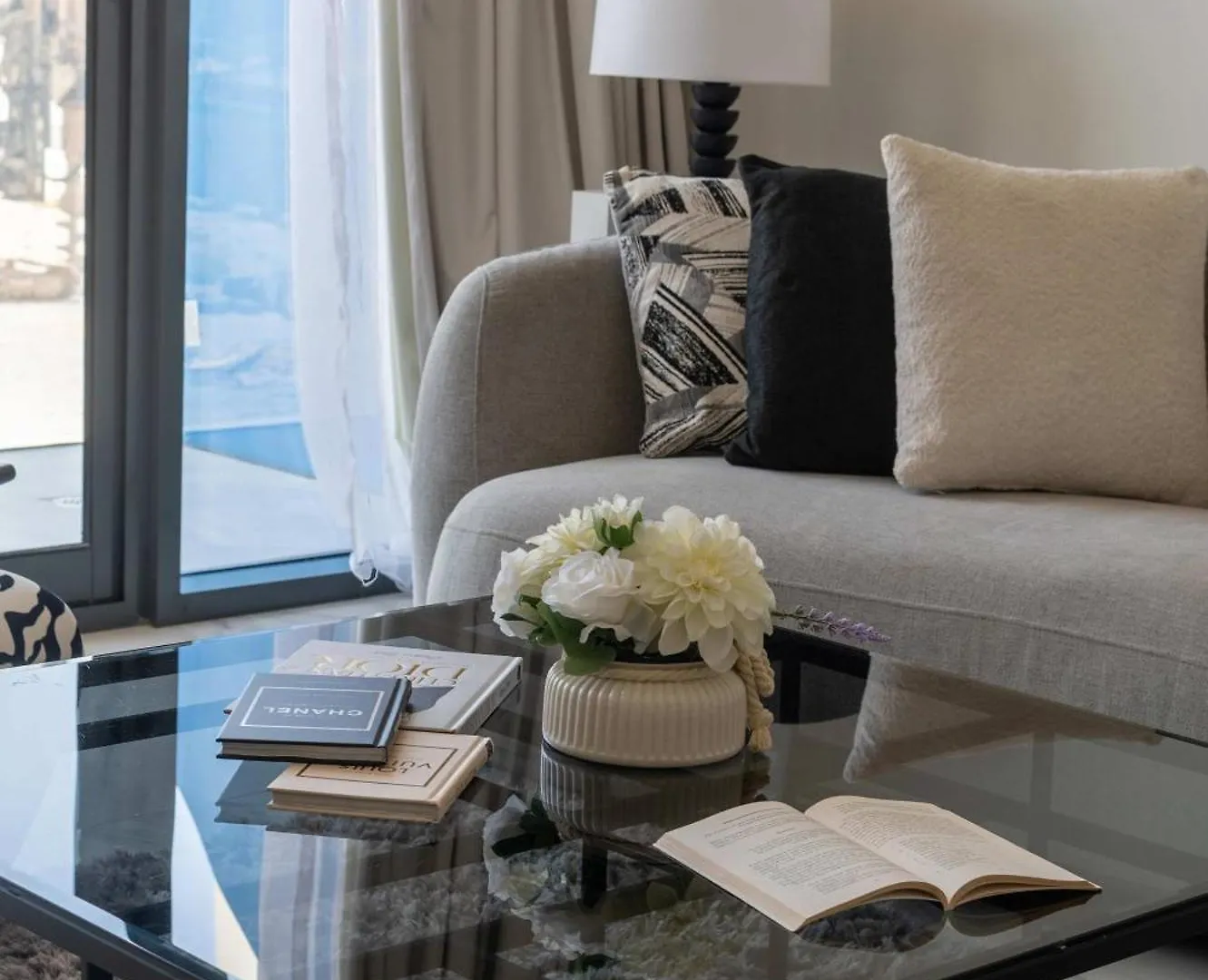 Frank Porter - Welcome Residency Dubai United Arab Emirates