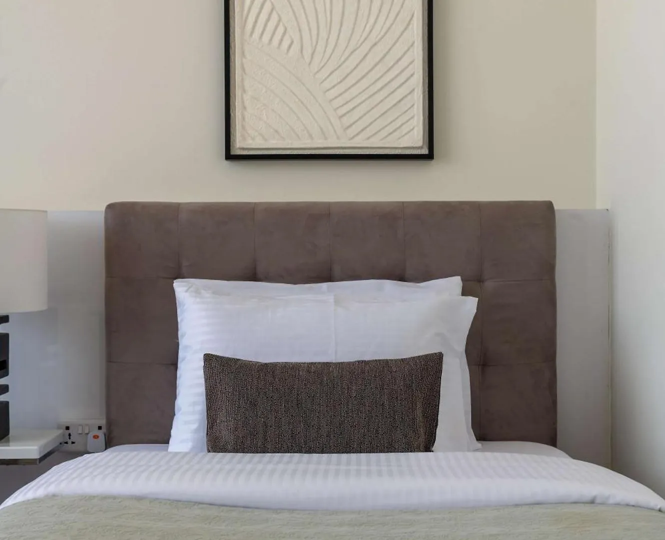 Frank Porter - Welcome Residency Dubai 0*,  United Arab Emirates